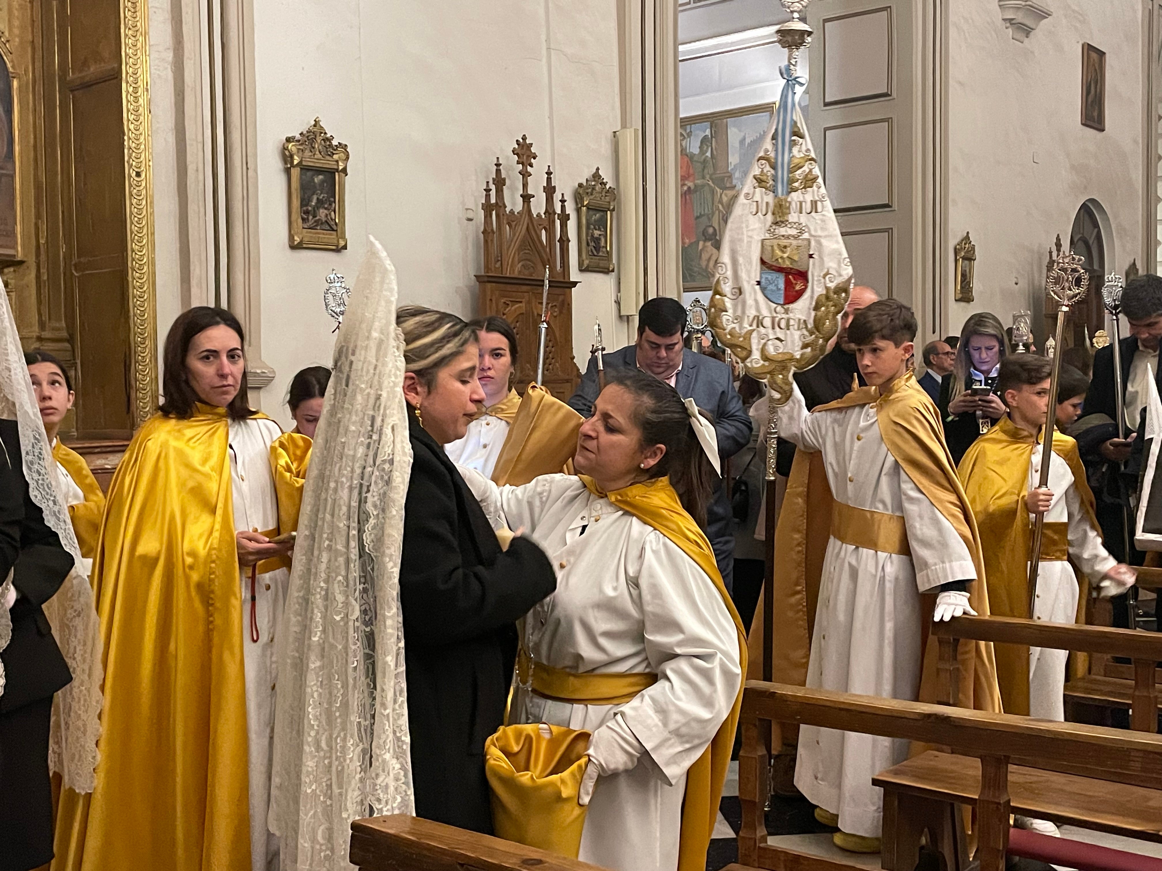 El Resucitado de Jaén se queda en el templo por las lluvias