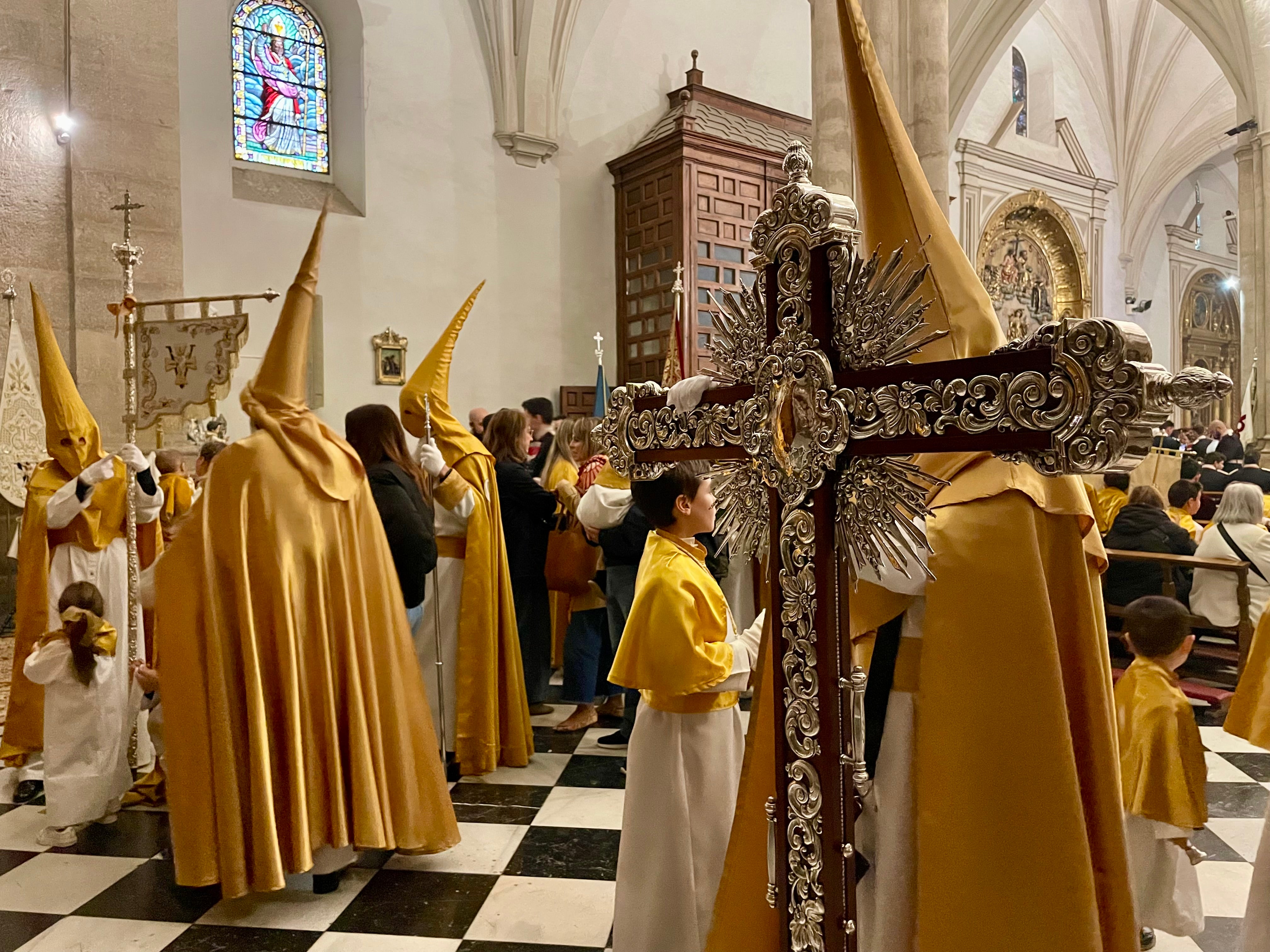 El Resucitado de Jaén se queda en el templo por las lluvias