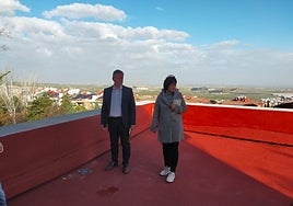 Javier Padorno y Eva Funes visitan el colegio Ruiz Jiménez.