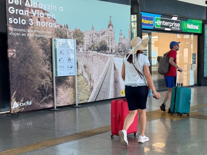 Renfe activa el nuevo AVE madrugador de Granada que llega a las 9.44 horas a Madrid