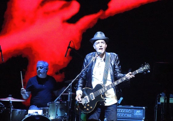Antonio Arias, en concierto de Lagartija Nick.