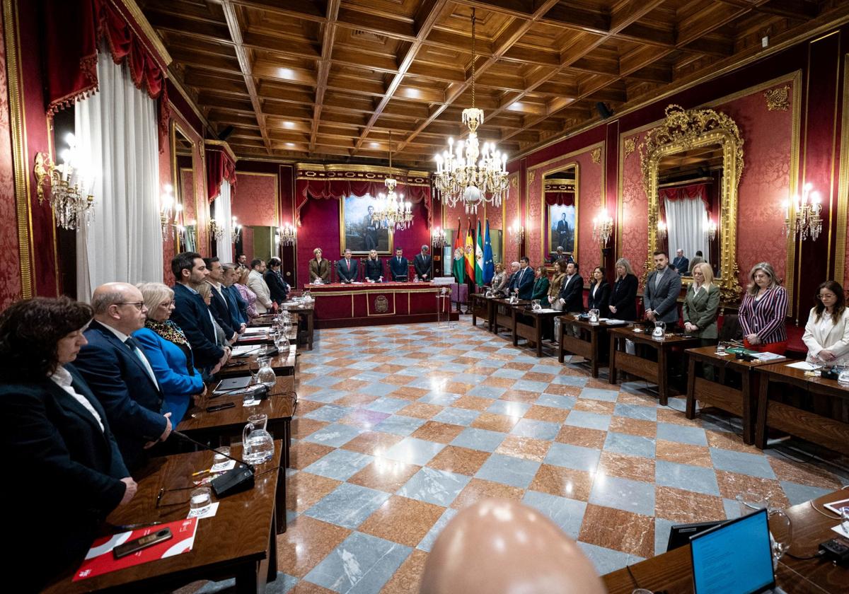 Gobierno y oposición recogen el 'guante' de la «unidad» para afrontar los retos de la ciudad | ideal