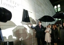 El rey Felipe VI, y la reina Letizia inauguran el Teatro Infanta Leonor.