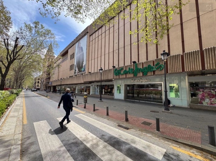 Las grandes tiendas de fuera del Centro de Granada ya no podrán abrir más domingos
