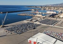 Vista del puerto de Motril.