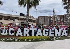 Aficionados del Granada, en Cartagena.