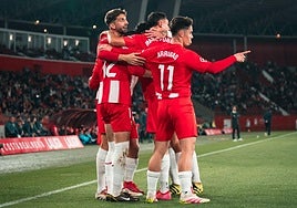 Los jugadores del Almería celebrando un gol