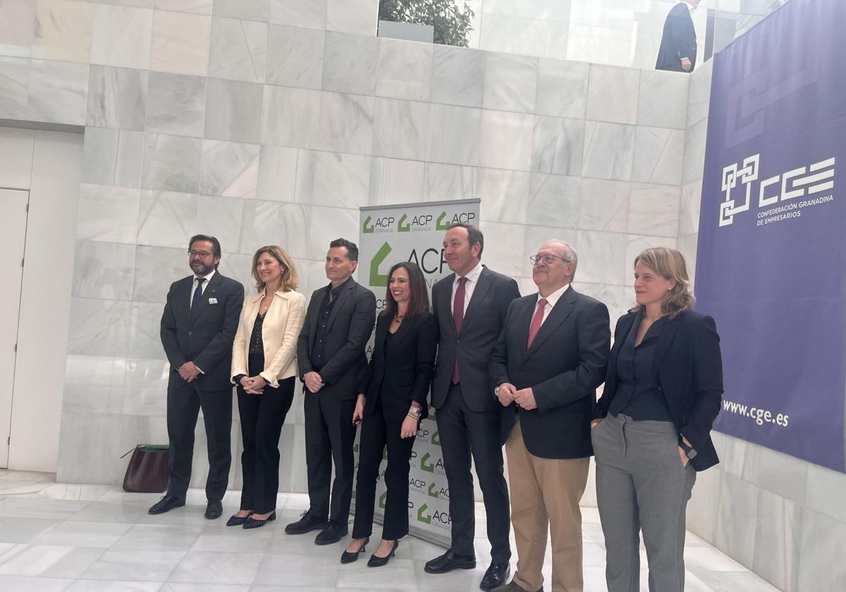 Fomento anima a los ayuntamientos de granada a unirse al decreto para construir más vpo | ideal