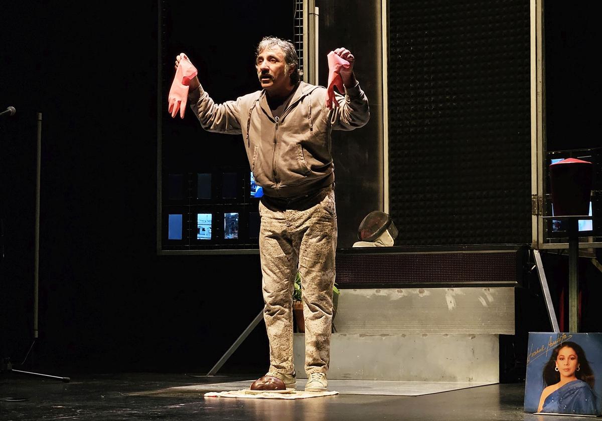 'el tiempo del hijo', un drama social del alzhéimer, en un solo teatral catártico entre la la tragedia y la parodia | ideal