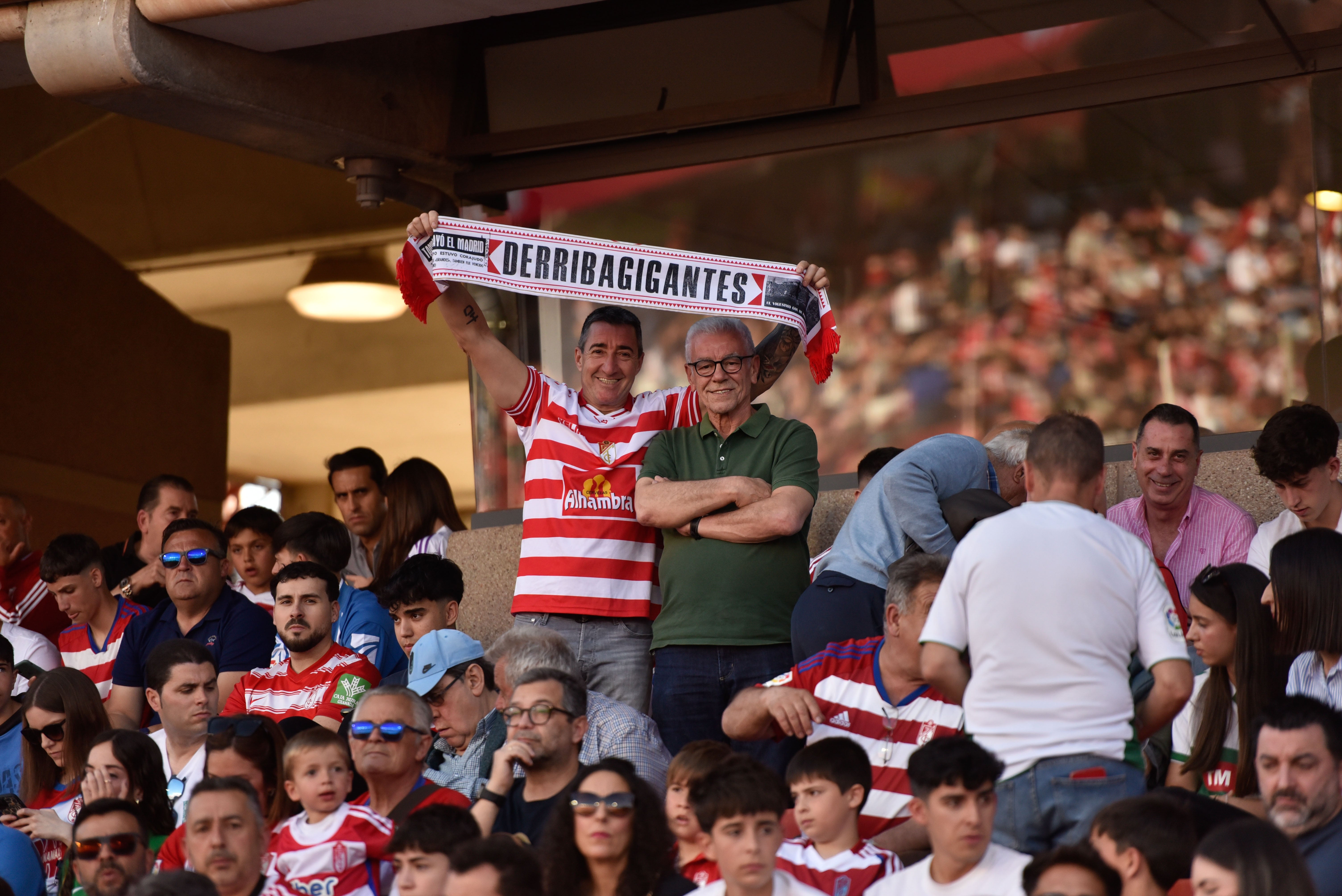 Encuéntrate en Los Cármenes durante el Granada - Elche