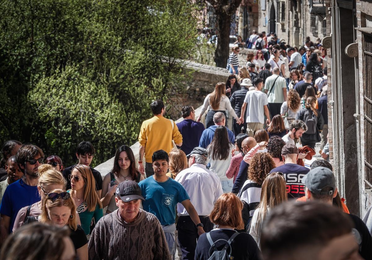 Granada es el destino favorito de Andalucía para el puente de mayo y superará el 80% de ocupación