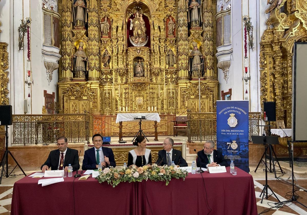 Andalucía y las academias trabajan en un plan estratégico para posicionar a estas instituciones
