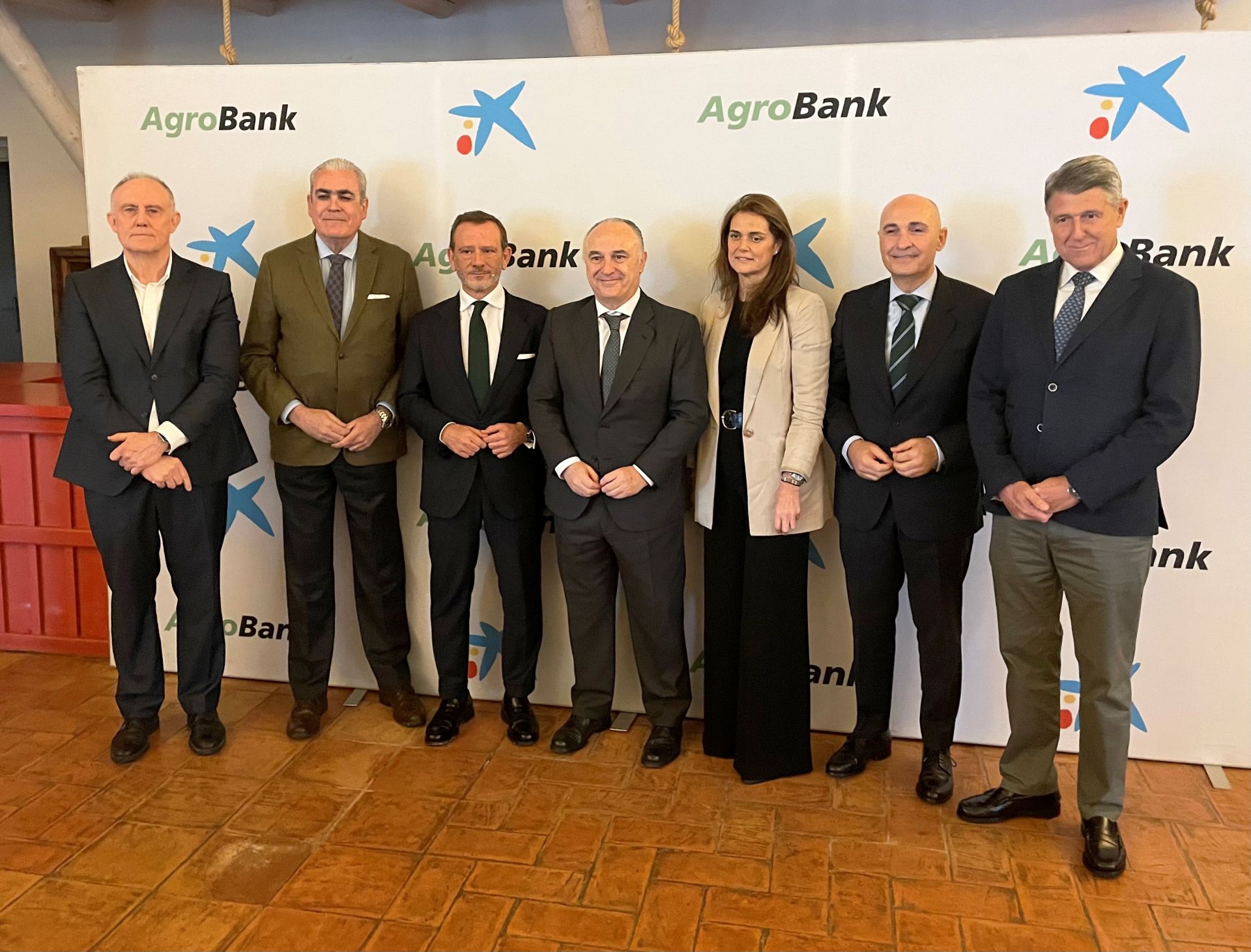 Andalucía trade refuerza su apoyo al agro andaluz con más ayudas | ideal