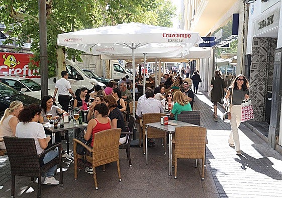 El invento en la terraza de un bar andaluz que se ha hecho viral.