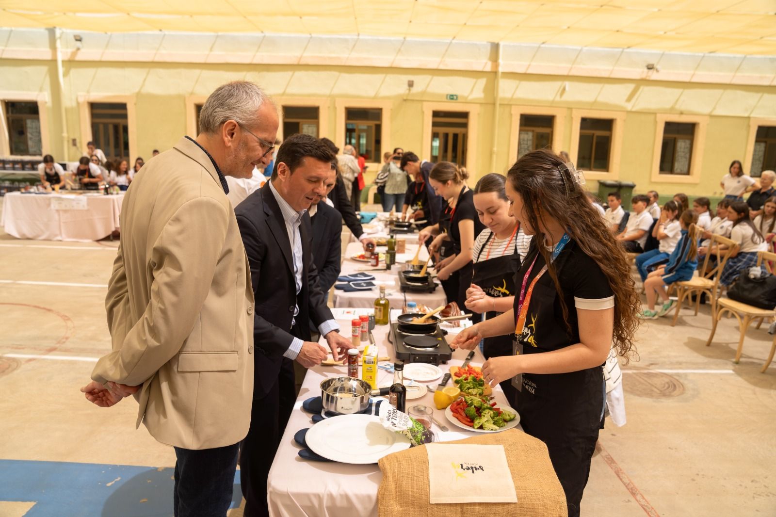 La salle y saladares-altaduna, campeones del certamen 'educa chef' de sabores almería | ideal