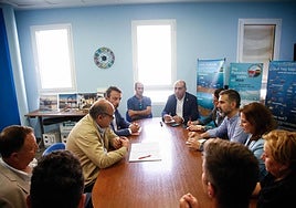 La Junta amplía a 1,3 millones las ayudas para la instalación de puertas voladoras en apoyo a la pesca de arrastre