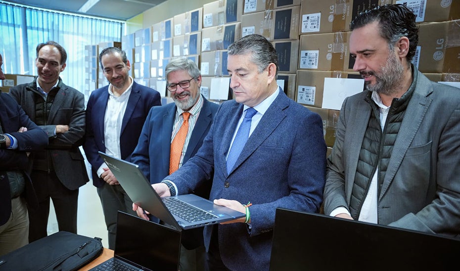 La junta ultima un plan para modernizar y digitalizar su administración periférica | ideal