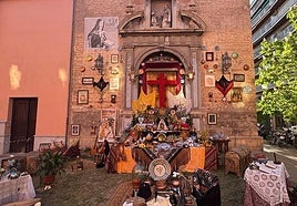 Una de las cruces ganadoras.