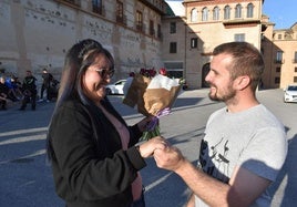 Mabel y José Miguel se comprometen en la Abadía del Sacromonte
