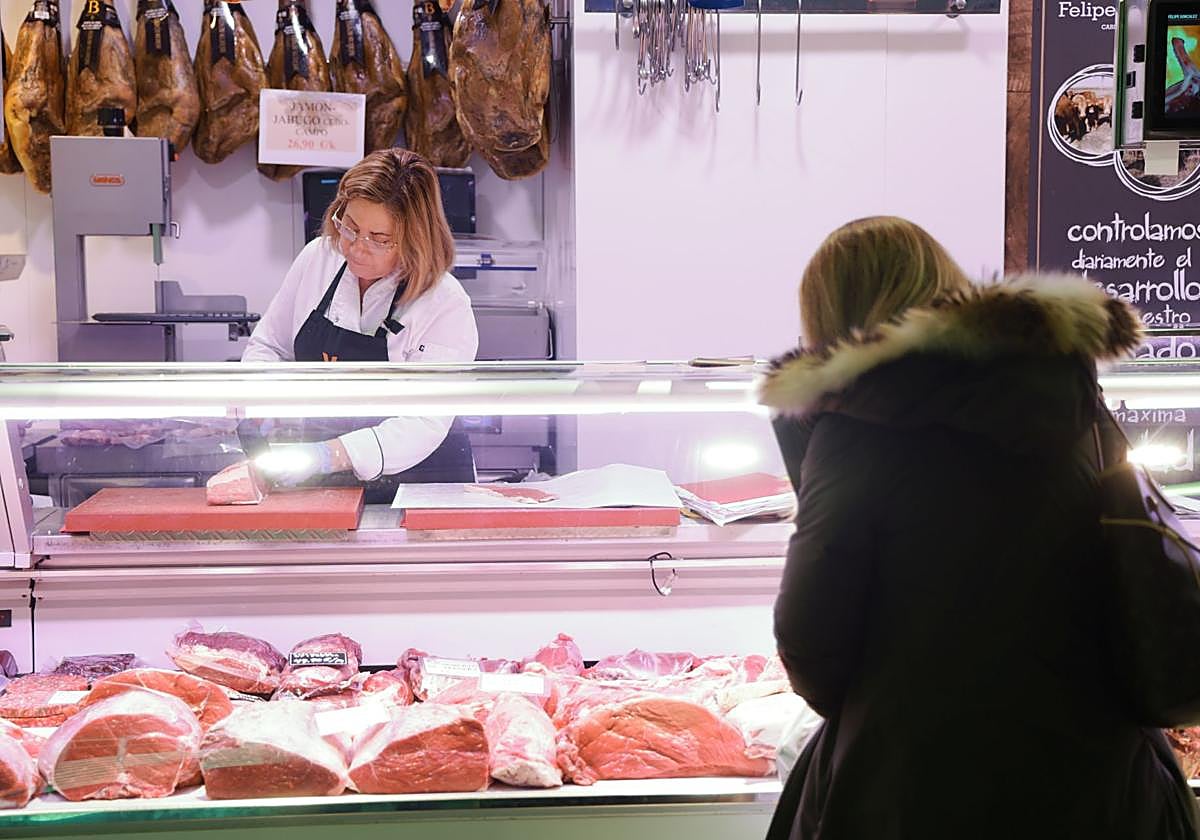 El truco de un carnicero para conseguir una carne que parece solomillo pero es mucho más barata.