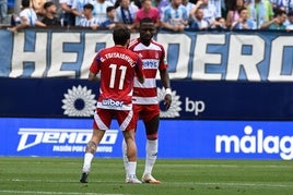 Hongla recibe el ánimo de Tsitaishvili.