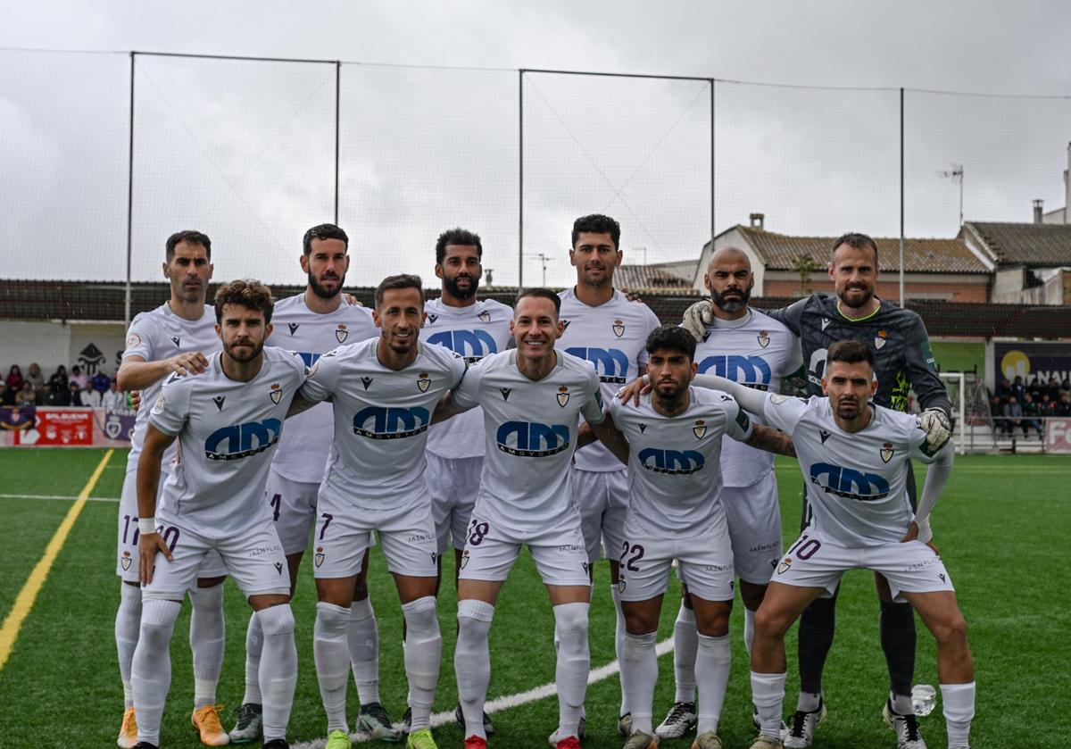 Imagen principal - El Real Jaén tendrá que ascender por el &#039;play off&#039;