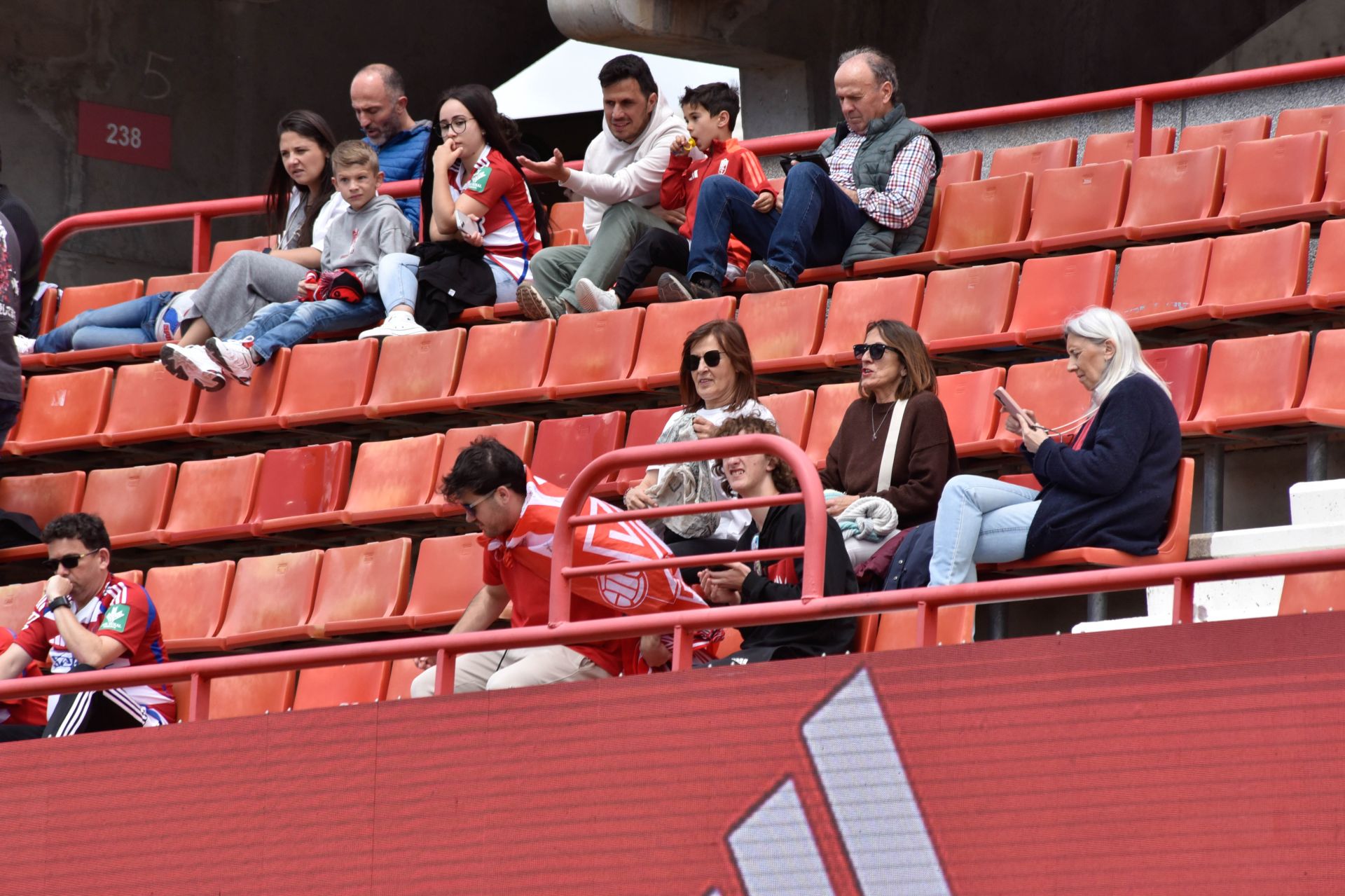Encuéntrate en Los Cármenes en el Granada-Real Madrid