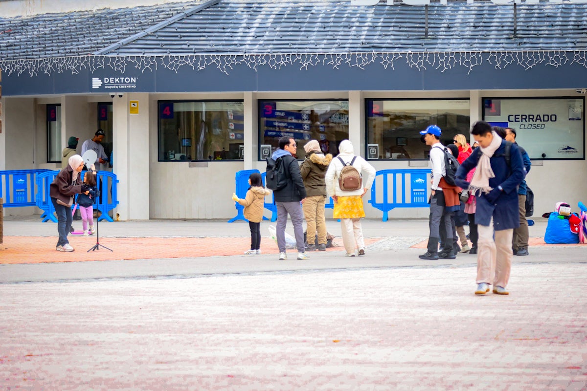 El último día de la temporada en Sierra Nevada, en imágenes