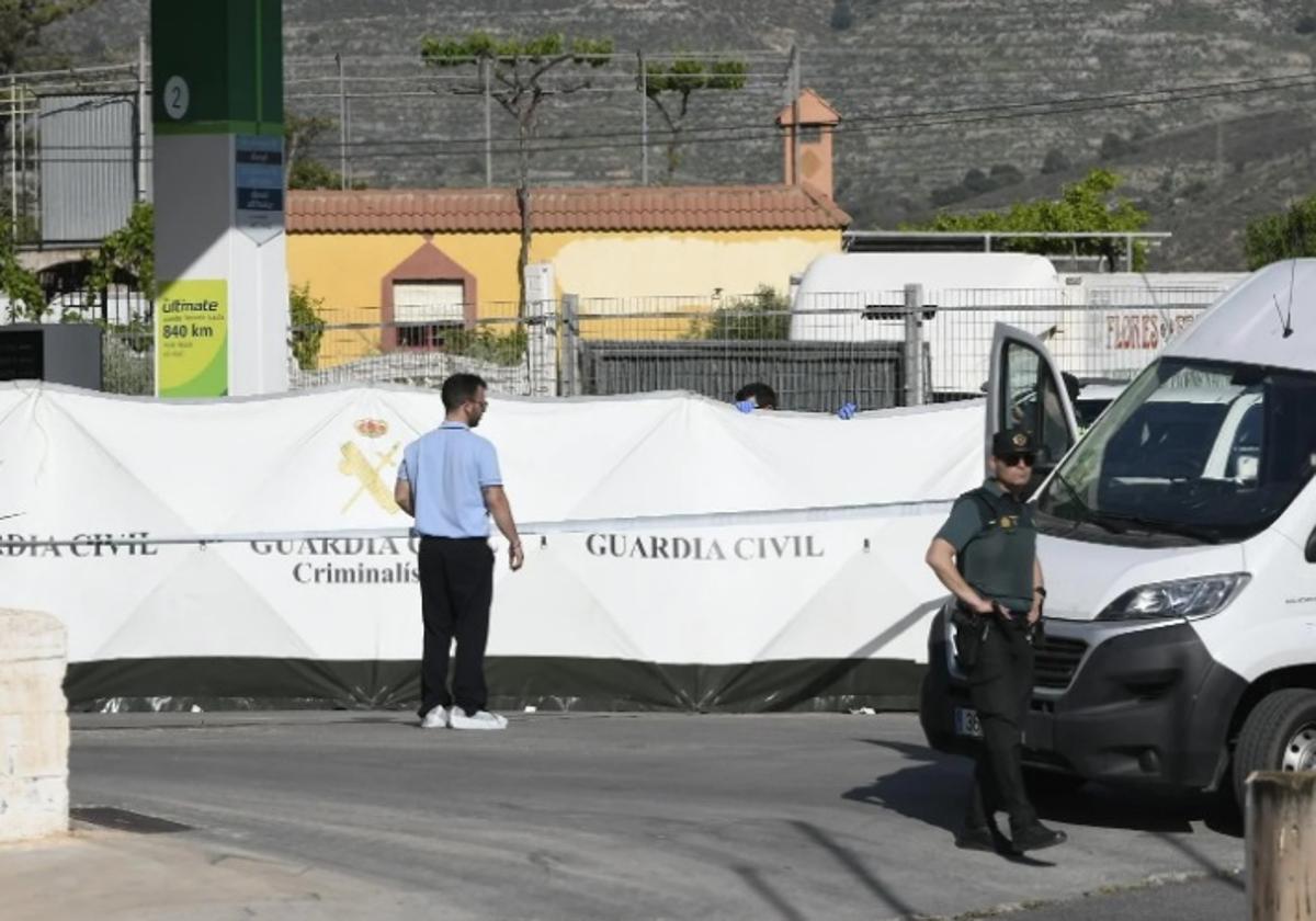 Fuerte dispositivo de seguridad custodia el sepelio en Ugíjar del hombre tiroteado en Berja