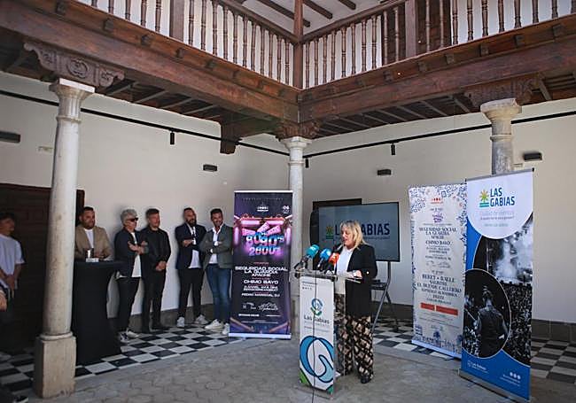 Un momento del acto con la alcaldesa de Las Gabias, María Merinda Sádaba.