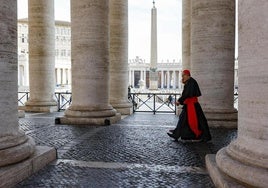 El Arzobispado de Granada pide una oración por la elección del nuevo Papa.