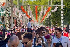 Un cabalo en la feria de Sevilla.