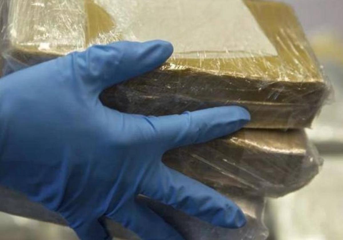 Cae un grupo criminal de envío de hachís y marihuana por correo que operaba desde granada y cádiz | ideal