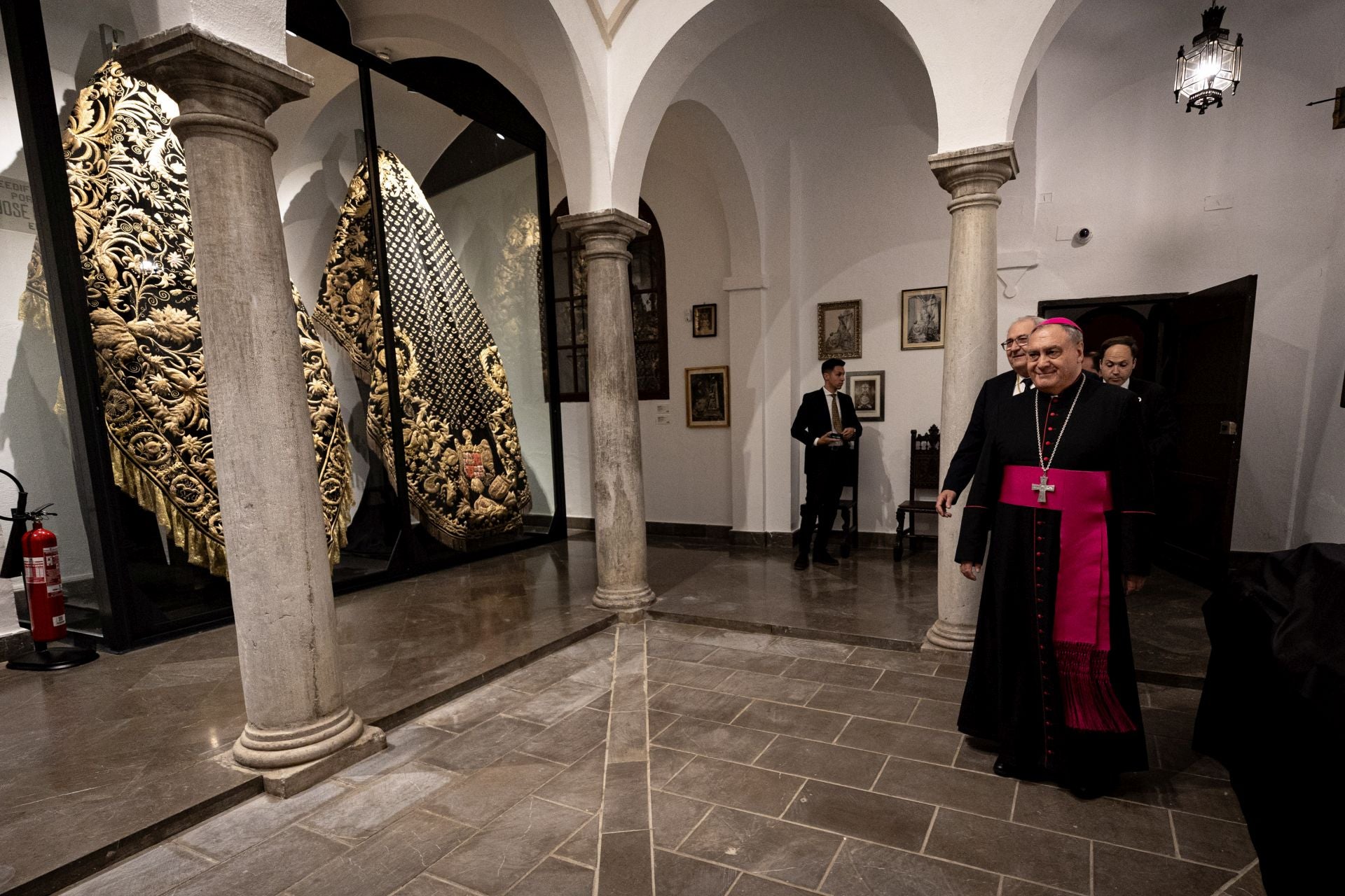 &#039;El Tesoro de la Virgen de las Angustias&#039; abre sus puertas