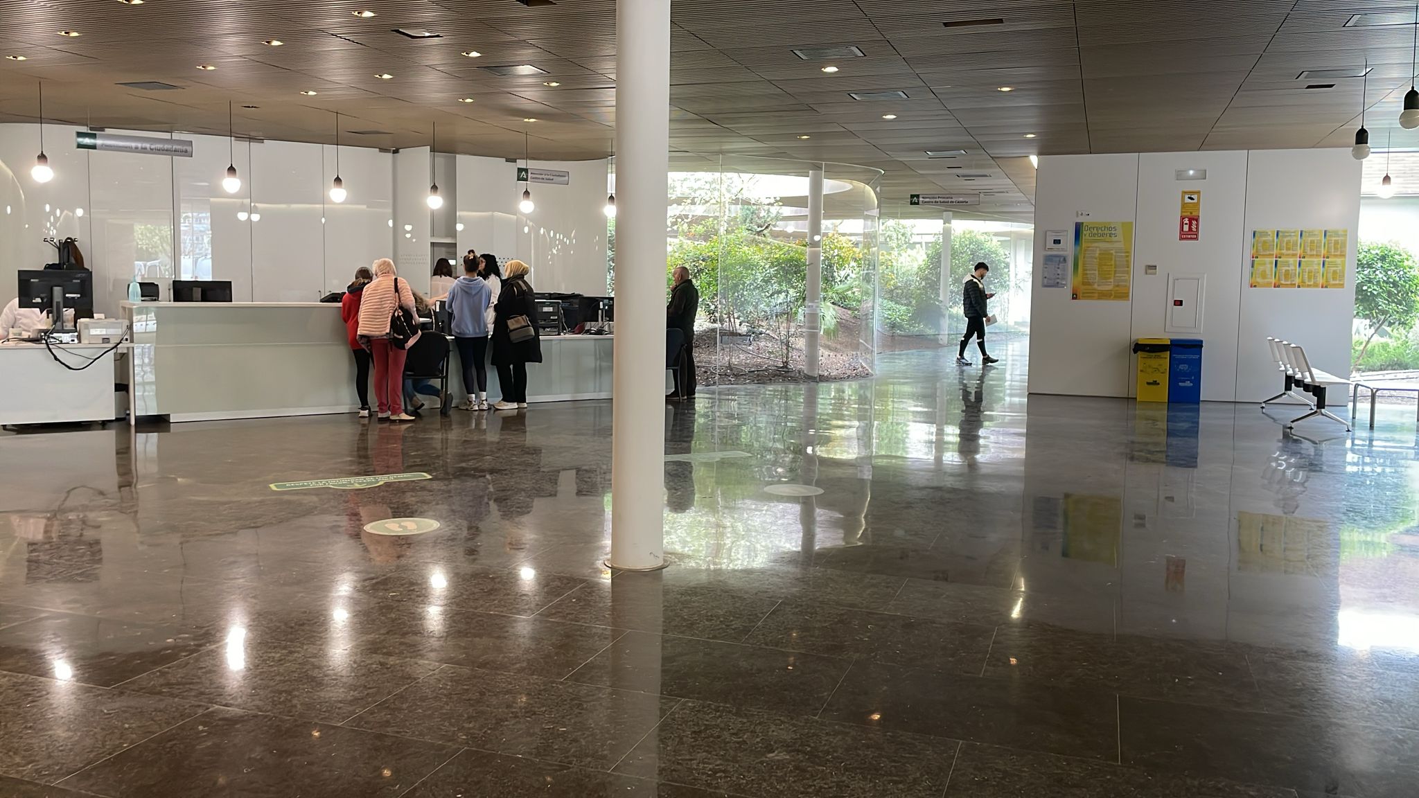 Técnicos visitan instalaciones propuestas por el Ayuntamiento para valorar su idoneidad de uso sanitario