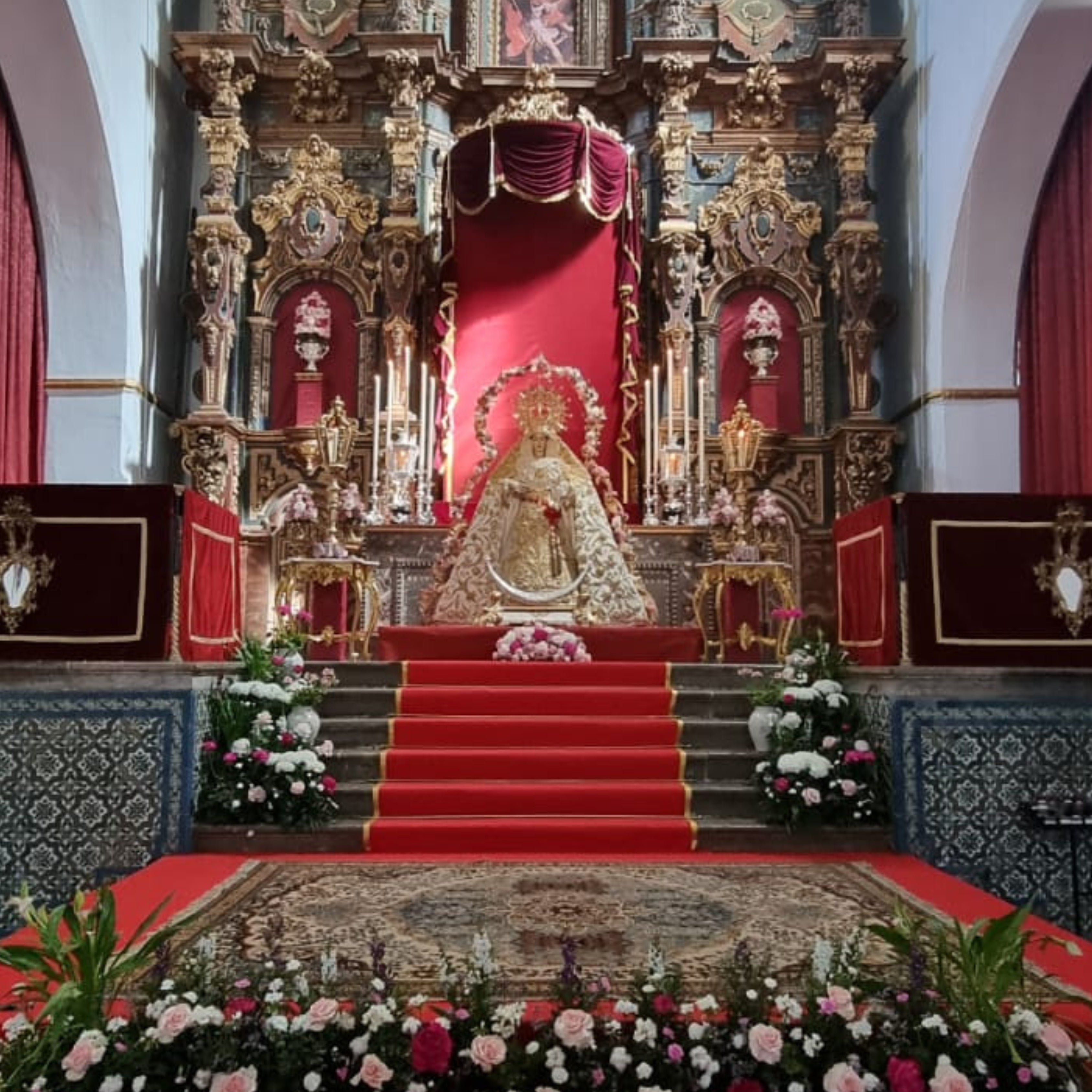 La Aurora se presenta en su Carmen de San Miguel 14 años después de su Coronación