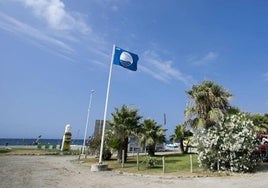 Estas son las 13 playas de Granada con Bandera Azul.