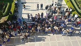 Imagen del público durante la inauguración de la muestra.