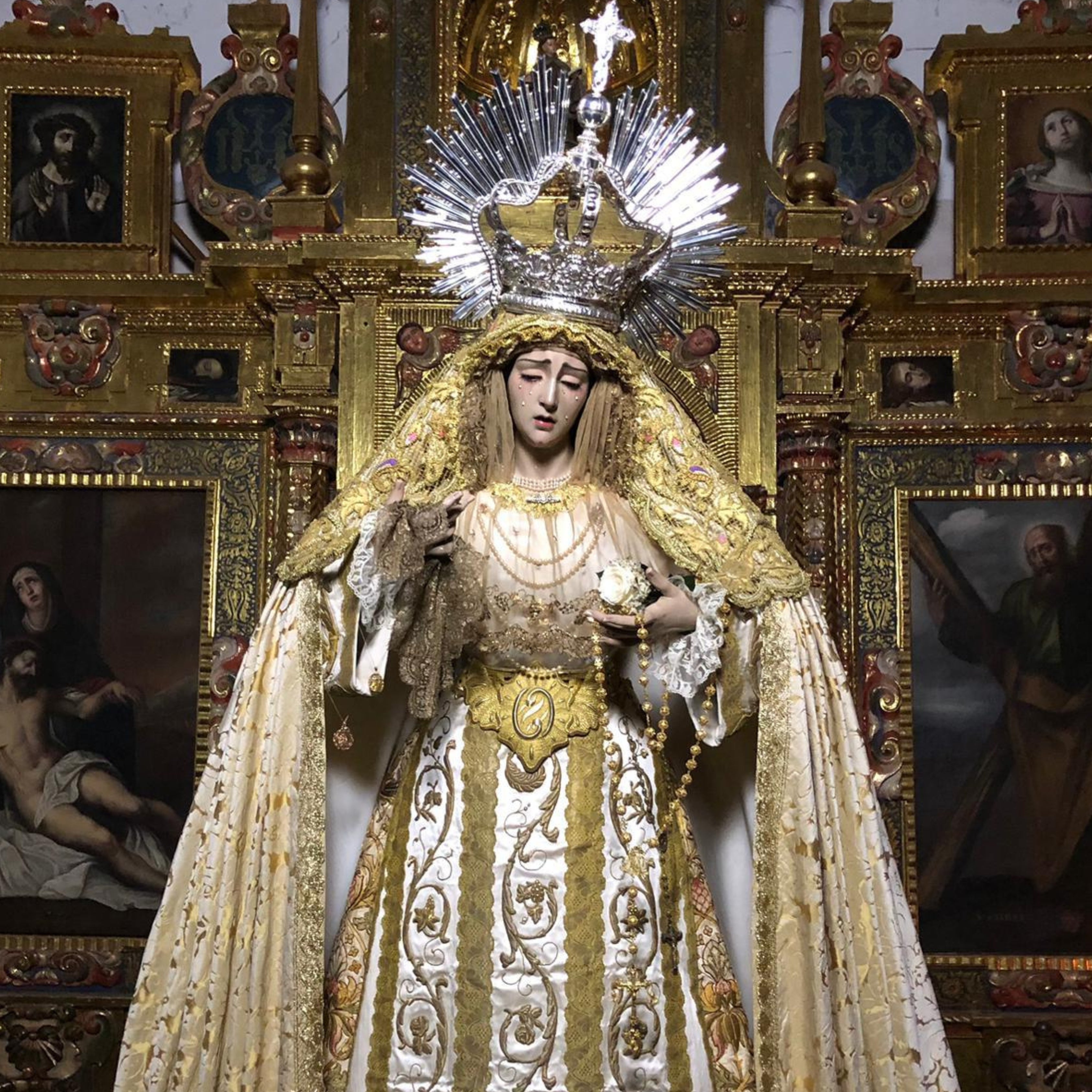 María Santísima de los Remedios, Reina y Madre de los Estudiantes.
