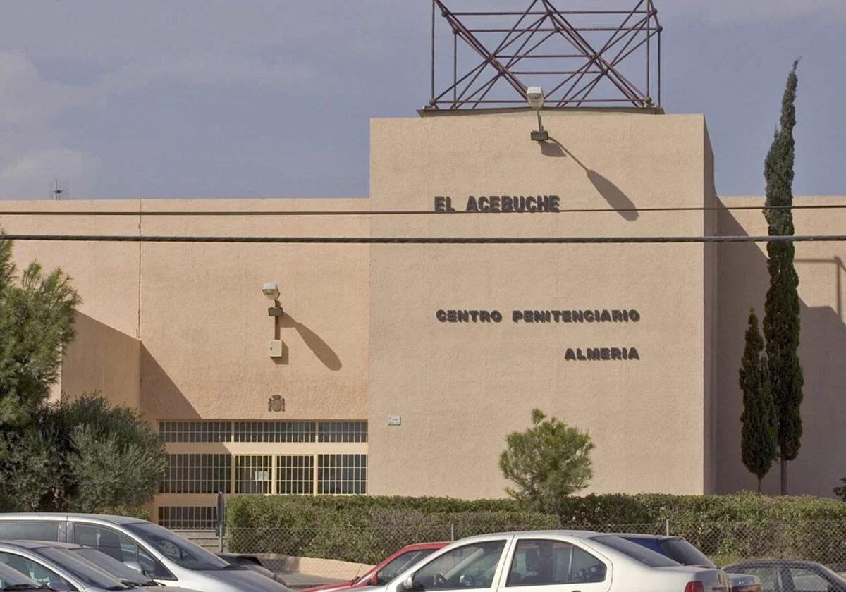 Ingresa en prisión el presunto autor de la muerte de un joven a puñaladas en El Puche