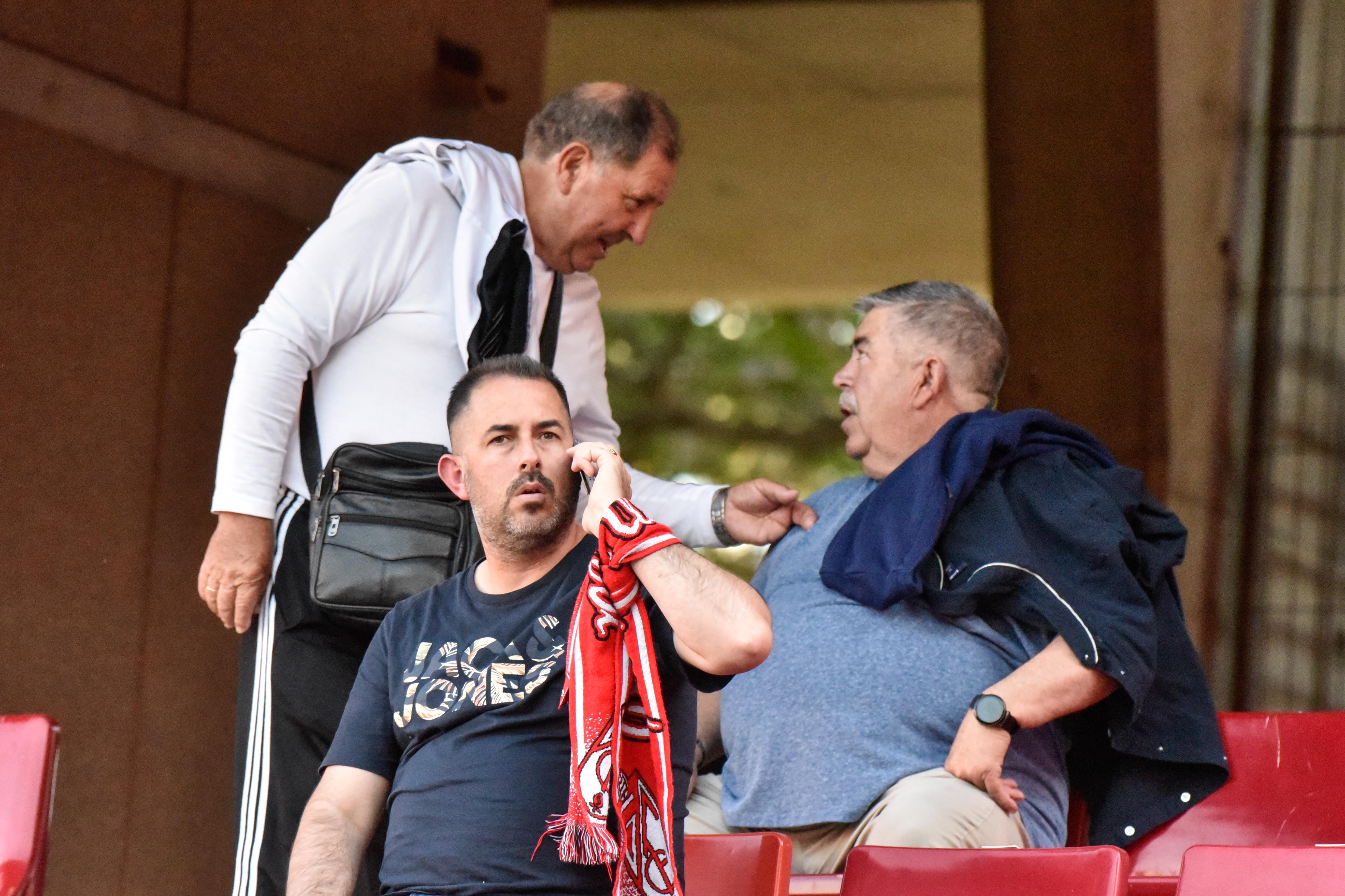 Encuéntrate en la grada del Granada-Eibar