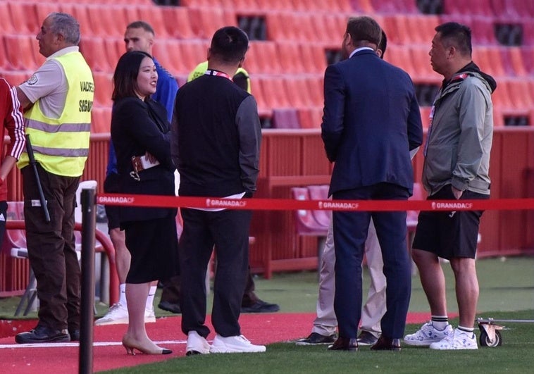 Sophia Yang acompaña a varios compatriotas en Los Cármenes