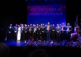 La Delegación de la Junta en Granada reconoce al Mundo Cofrade granadino.