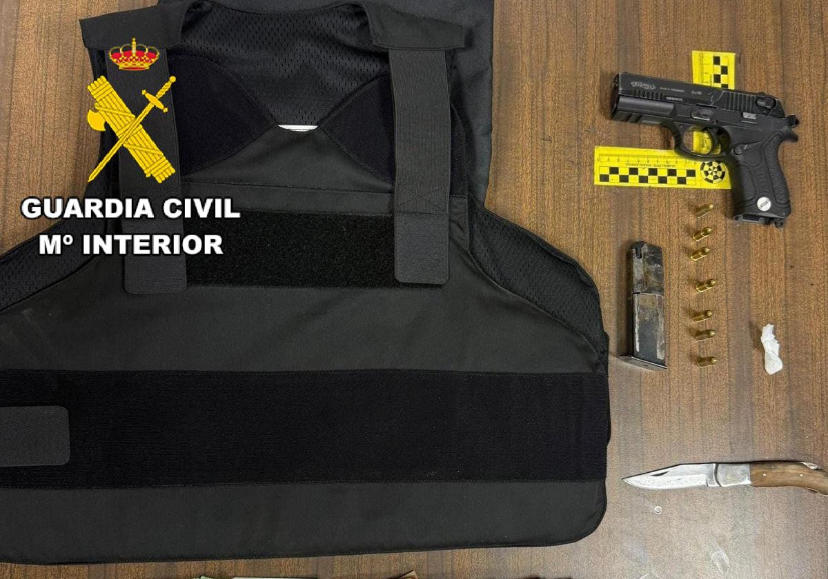 Material incautado por los agentes de la Guardia Civil.
