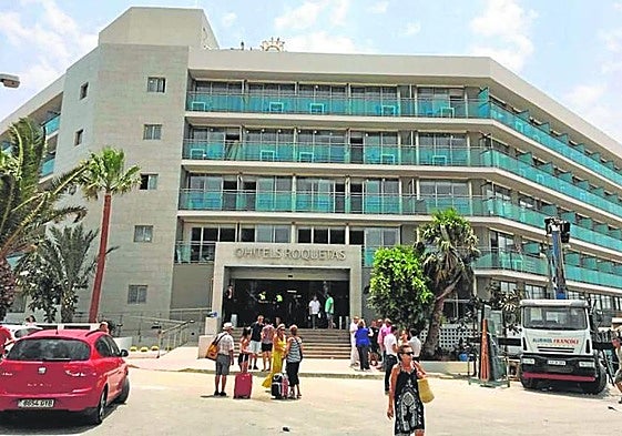 Imagen de archivo de un hotel en Roquetas de Mar.