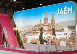 Estand presidido por una imagen de la Catedral en Fitur 2023 donde se reforzó la candidatura.