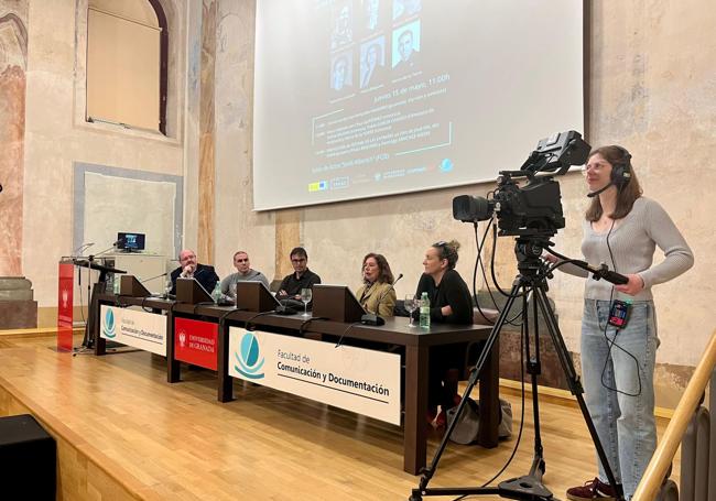 Momento de la mesa redonda.