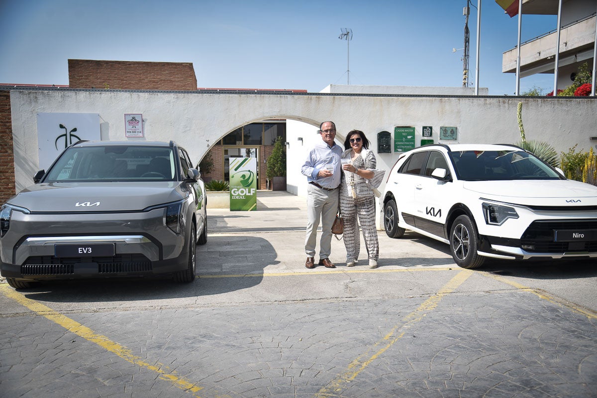 Ambiente y premiados del IV Torneo de Golf IDEAL