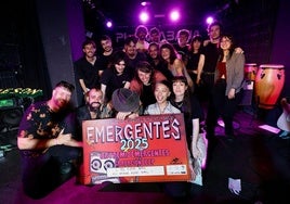 Foto de familia de Emergenctes 25.