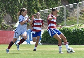 Las jugadoras del Granada en la Ciudad Deportiva.
